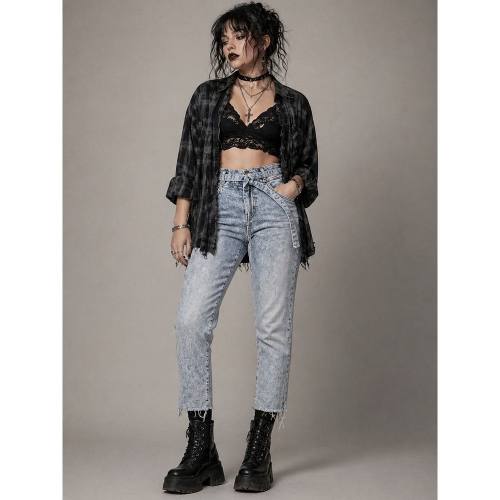 Y2K Acid Wash Mom Jeans High Rise Paperbag Waist Raw Hem Size 7 28W